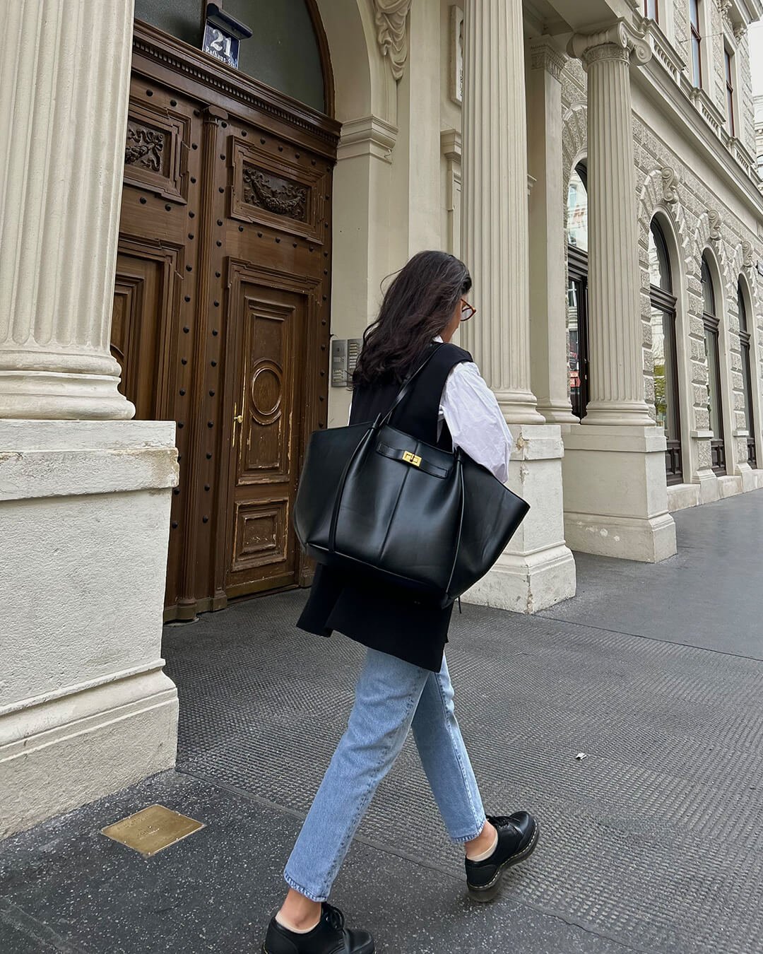Katia | Structured Shopper Bag – Elegant Timeless Style