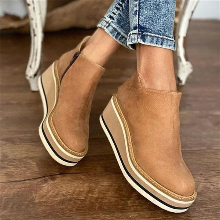 Zara | Bequeme Ankle Boots mit retro-inspiriertem Keilabsatz und Plateau