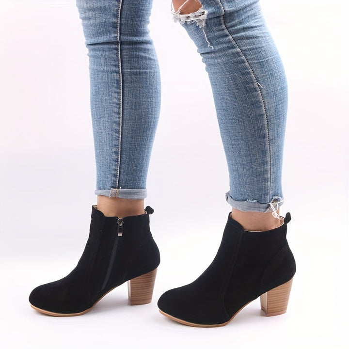 Isla | Vielseitige Ankle Boots in Velourslederoptik mit Blockabsatz