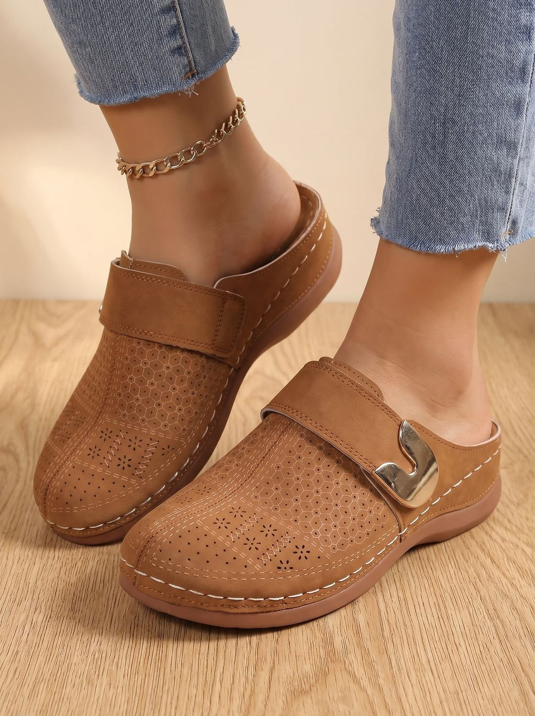 Leonie | Orthopedic Slip-On Clogs with Velcro for Women