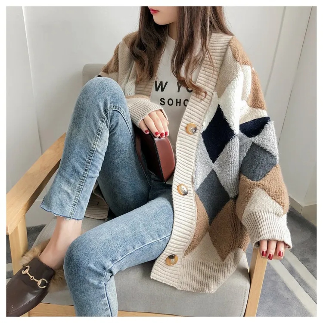 Mila | Oversized and Cozy Buttoned Knit Cardigan