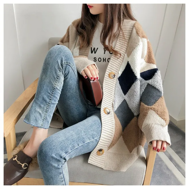 Mila | Oversized and Cozy Buttoned Knit Cardigan