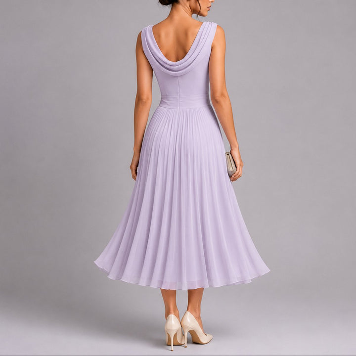 Luna | Stylish And Comfortable Fall Wedding Pleated Midi Dress