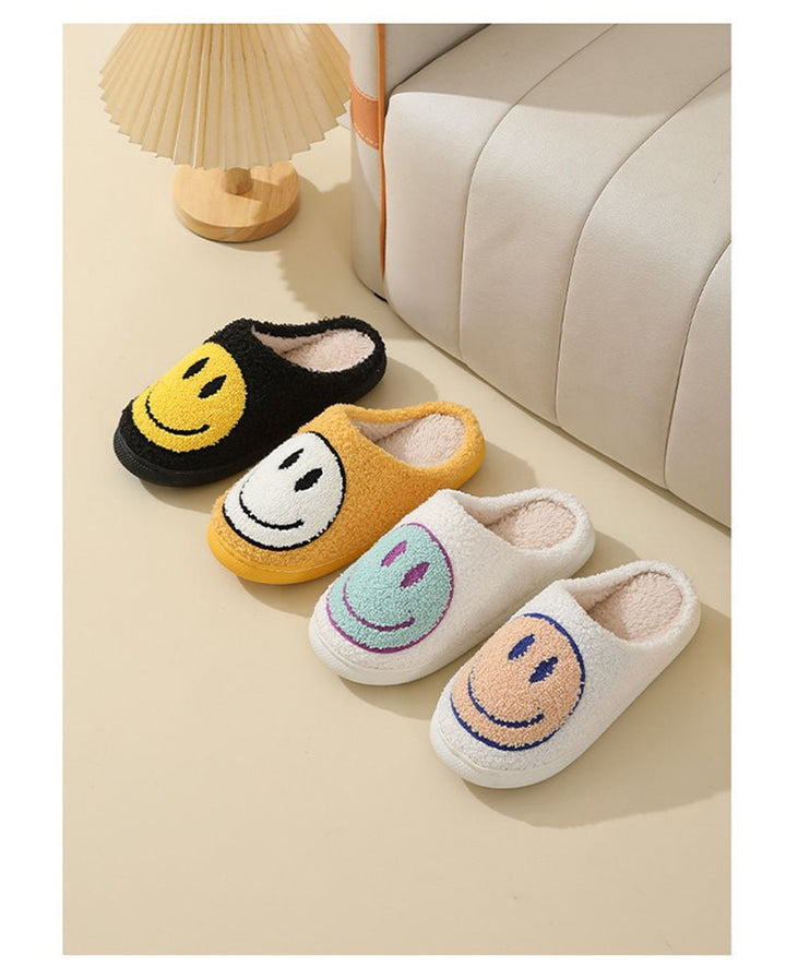Caron | Unisex Slippers – Cozy Smiley Design for Home Use