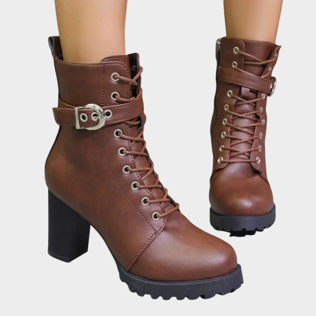 Maya | Markante und modische Schnürboots im Combat-Stil