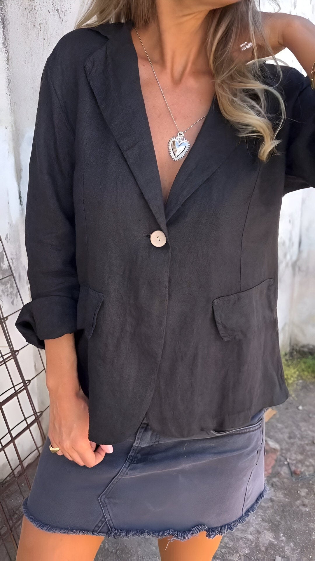 Sienna | Stylish And Lightweight Minimalist Blazer