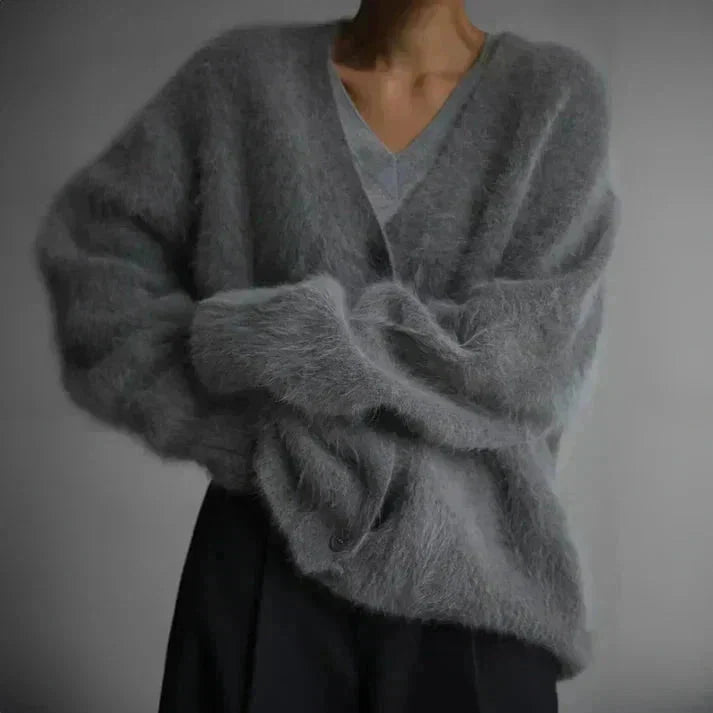 Ava | Cardigan élégant et doux à col en V boutonné