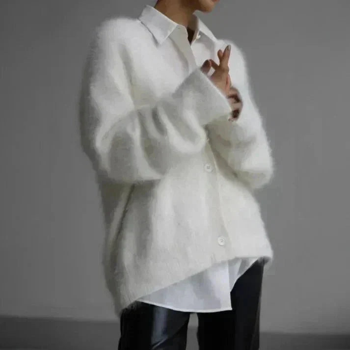 Ava | Cardigan élégant et doux à col en V boutonné