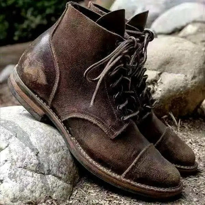 Leon | Classic and Elegant Cap-Toe Leather Men Boots