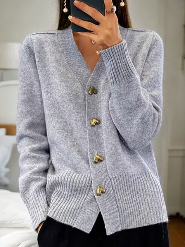 Angelika | Elegant and Comfortable Heart Button Knit Cardigan