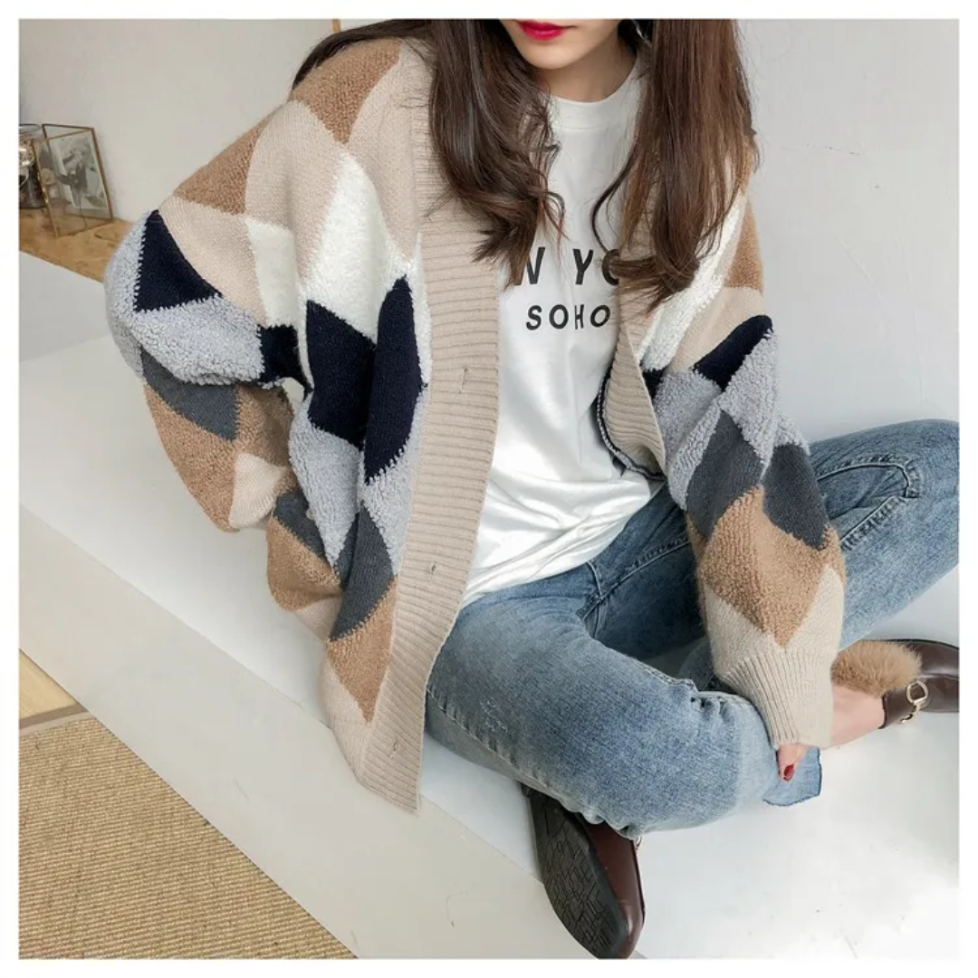 Mila | Oversized and Cozy Buttoned Knit Cardigan