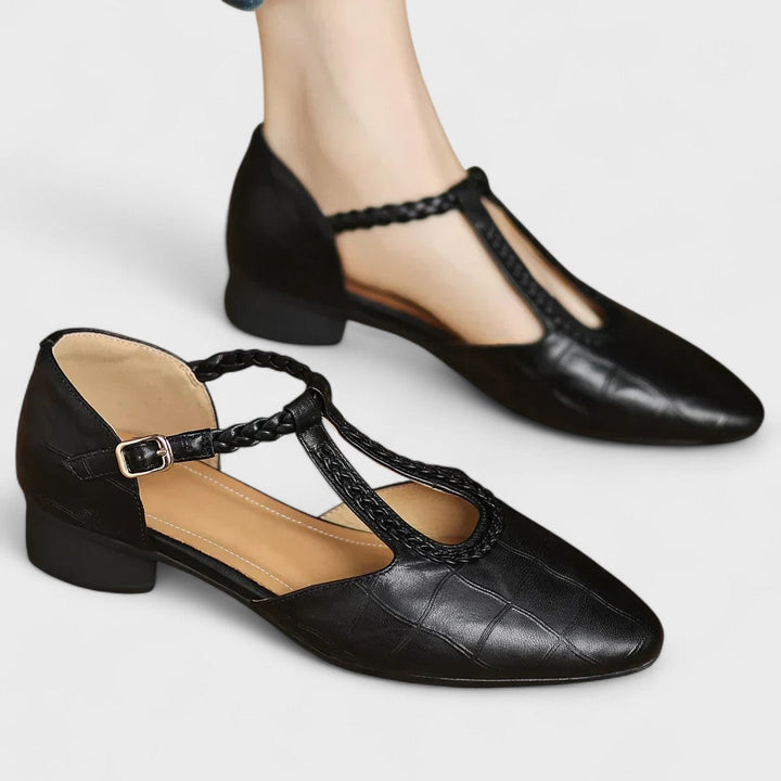 Amelia | Elegant and Orthopedic Leather Flats 0