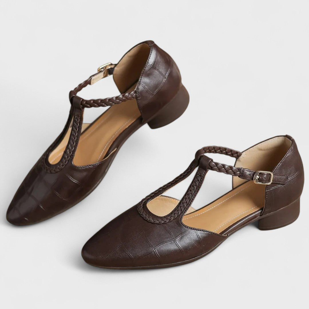 Amelia | Elegant and Orthopedic Leather Flats 3