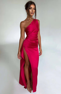 Luna | Ein-Schulter Plissee Satin Kleid mit Schlitz