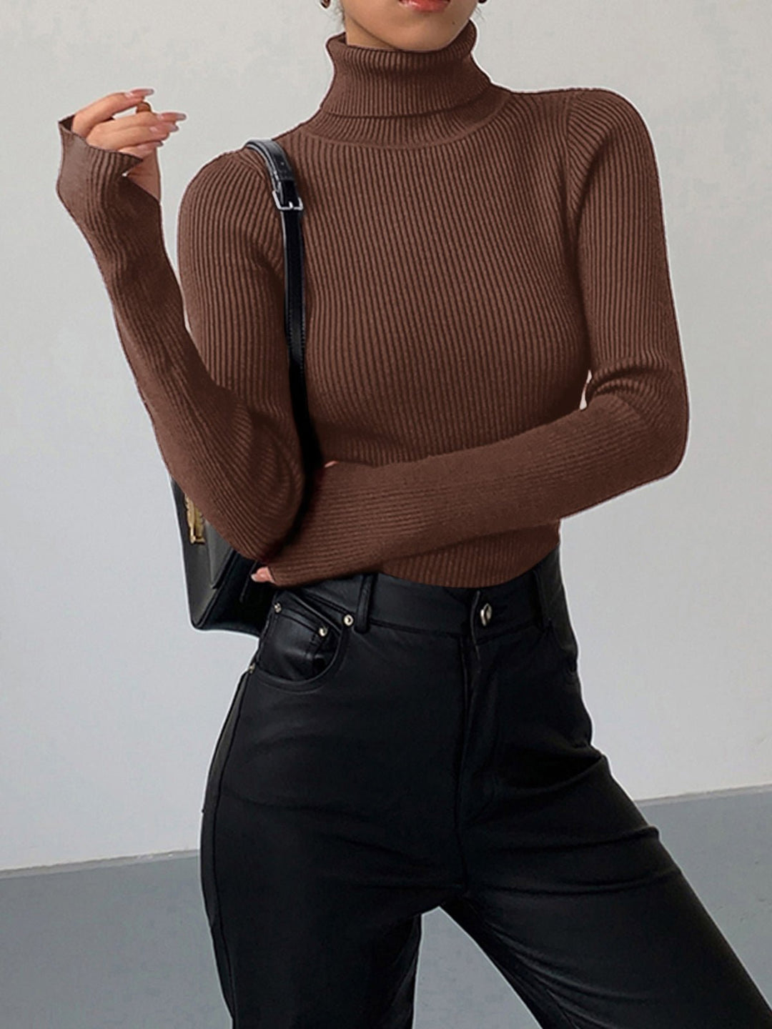 Bella | Casual and Polished Lightweight Turtleneck Sweater 3