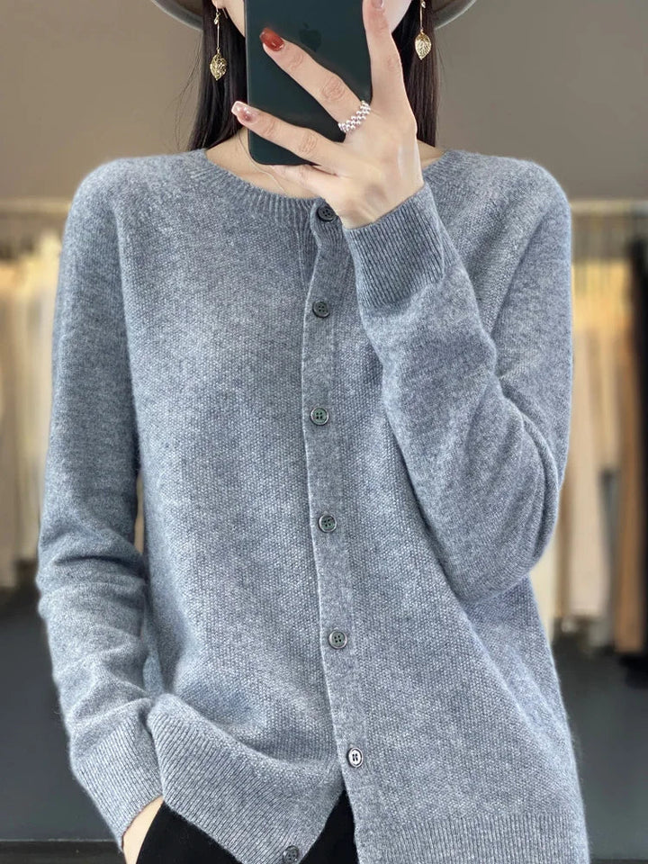 Daisy | Timeless & Sophisticated Women's Buttoned Cardigan 0