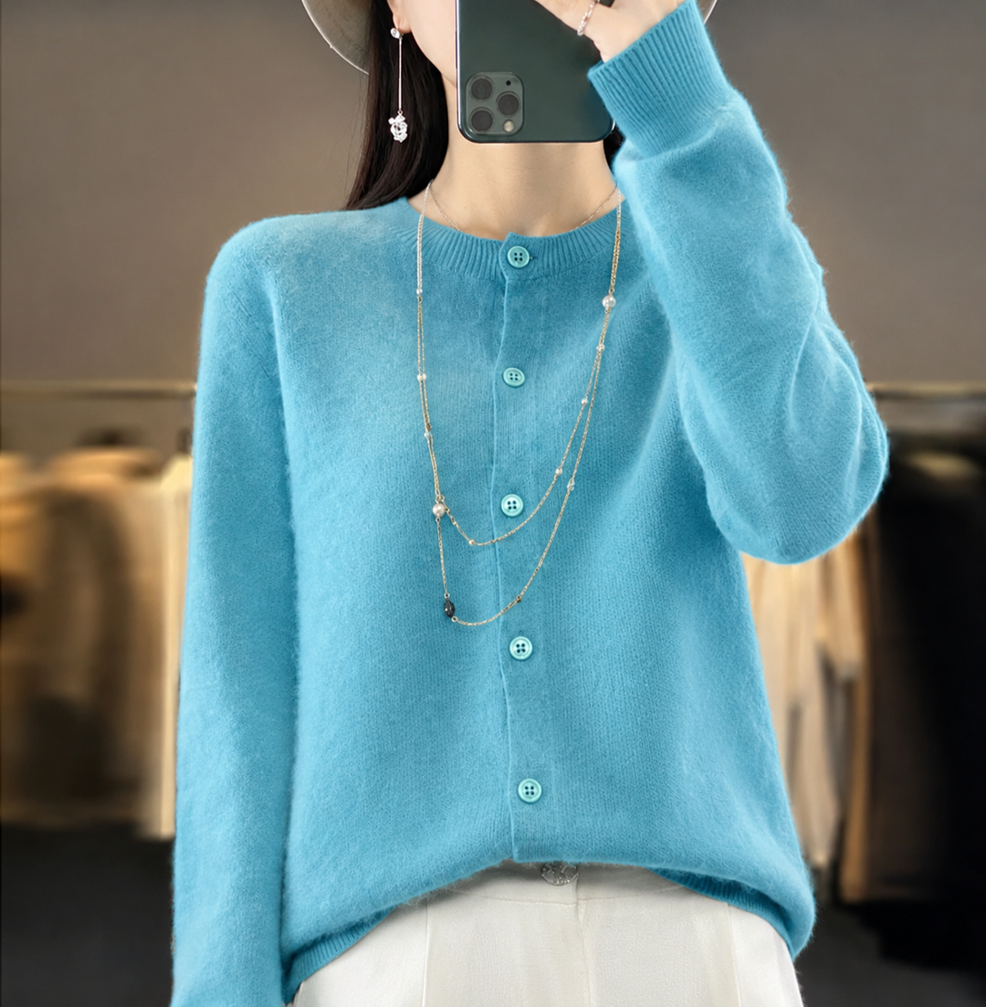 Daisy | Timeless & Sophisticated Women's Buttoned Cardigan 5