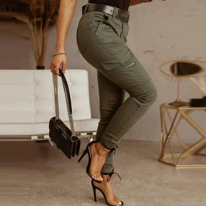 Hayley | Stylish Cargo Jeans 1