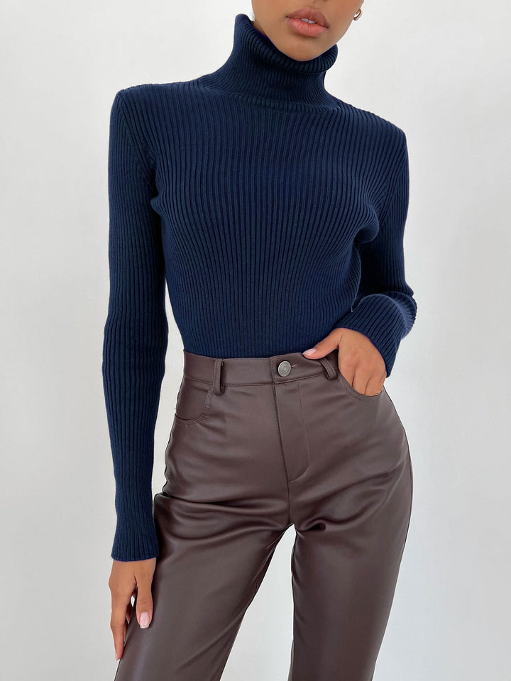 Jessika | Classic cotton turtleneck sweater 18