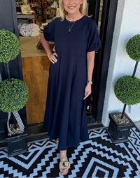 Sienna| Elegantes Maxikleid mit Puffärmeln und maßgeschneidertem Schnitt
