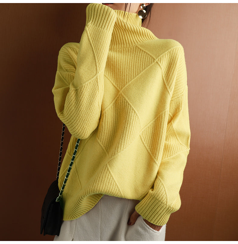 Lucy | Turtleneck Cashmere Sweater 3