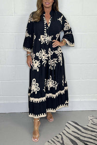 Maya| Signatur gestuftes Maxikleid mit botanischem Knopfleistentop