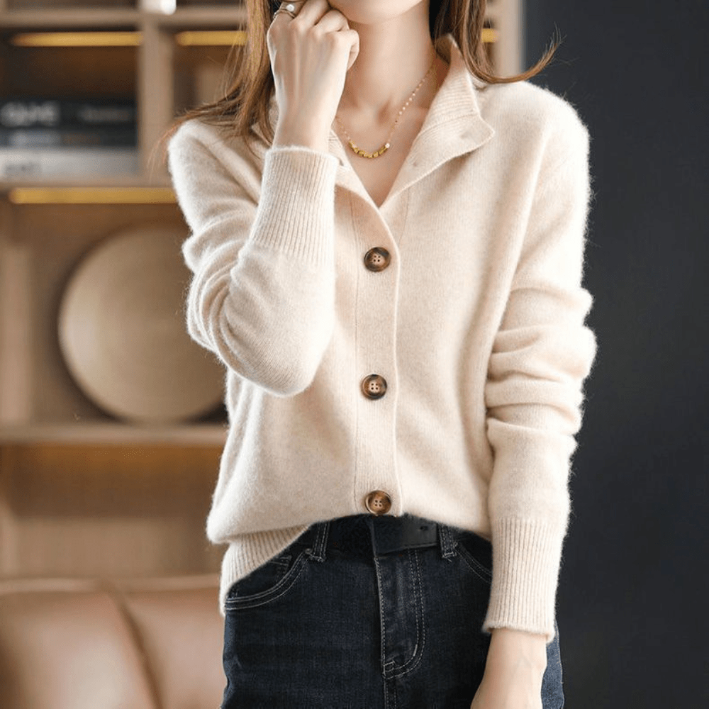 Luna | Luxury & Refined Women's Cashmere Cardigan 8
