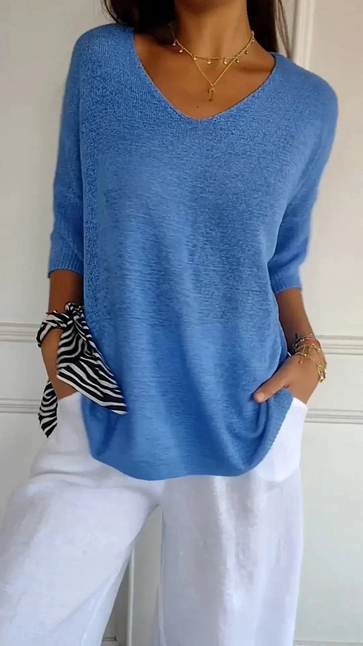 Maria | V-neck solid color knitted top 1