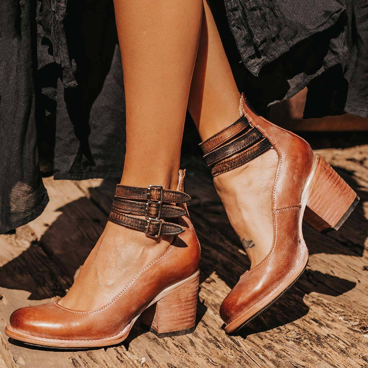 Mia | Comfortable Shoe 12