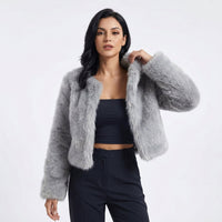 Evelyn | Soft and Comfortabel Cropped Faux Fur Cardigan