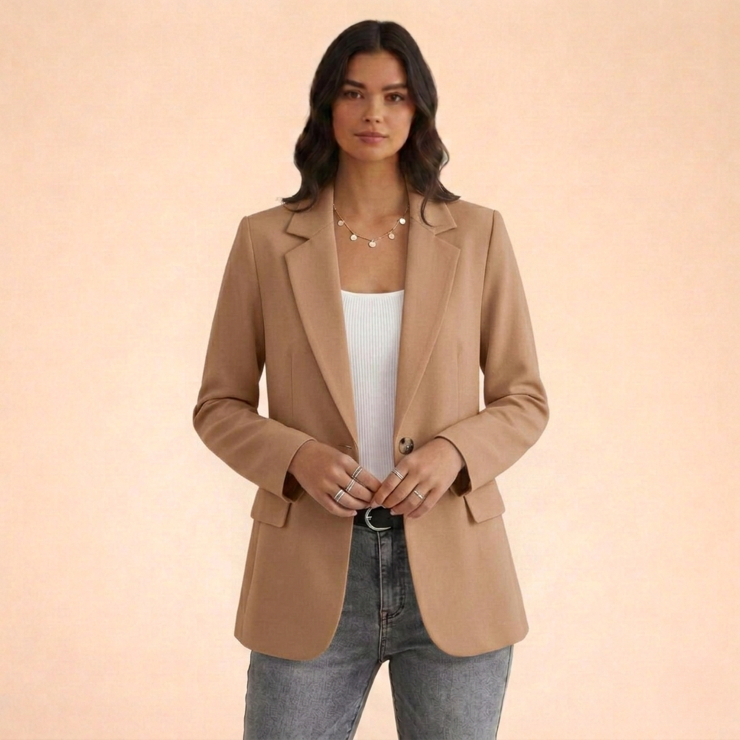 Skylar | Classic and simply designed blazer 3