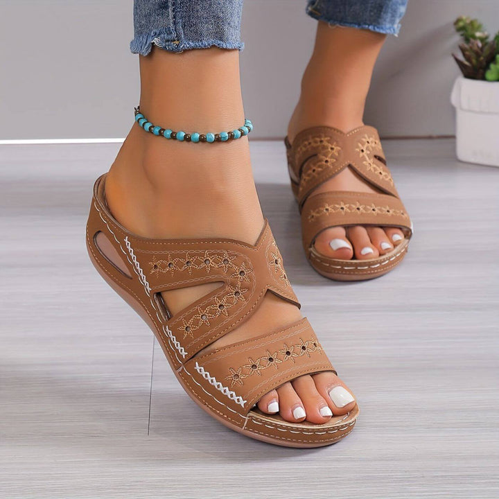 Willow | Cushioned Orthopedic Sandals for Everyday Adventures 6