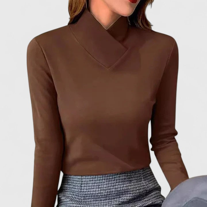 Yulienne | Elegant Turtleneck 2