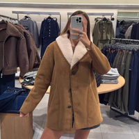 Clara | Timeless and Stylish Short Teddy Lined Coat
