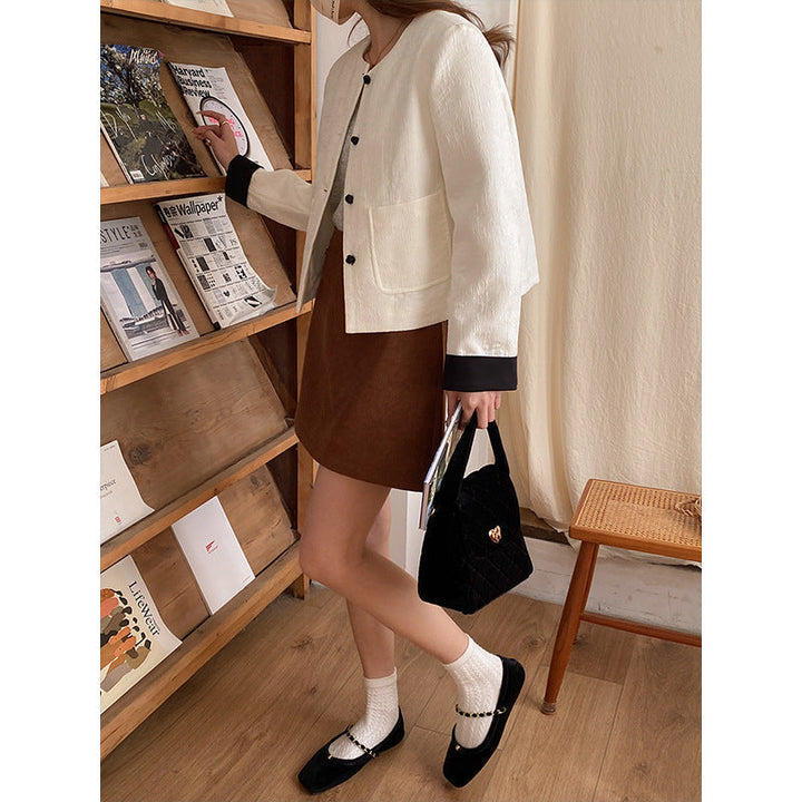 Julia | Chic And Modern Women's Short Blazer