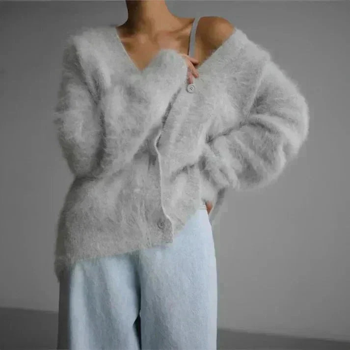 Ava | Cardigan élégant et doux à col en V boutonné