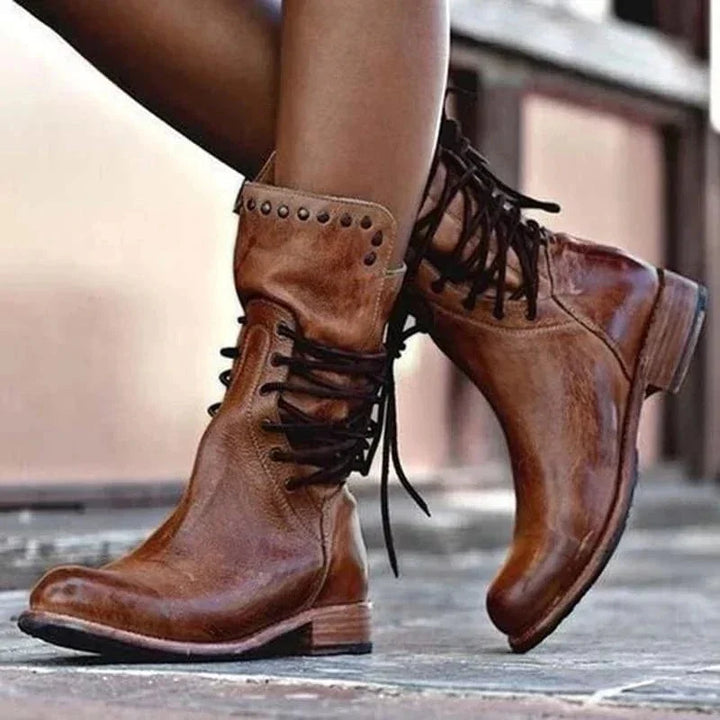 Sophia | Stivaletti western chic e versatili