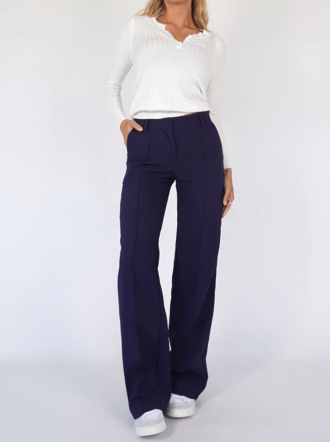 Chloe | Sophisticated And Relaxed Wide Leg Pants
