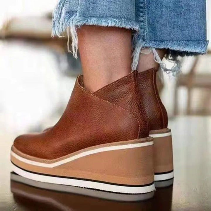 Zara | Bequeme Ankle Boots mit retro-inspiriertem Keilabsatz und Plateau