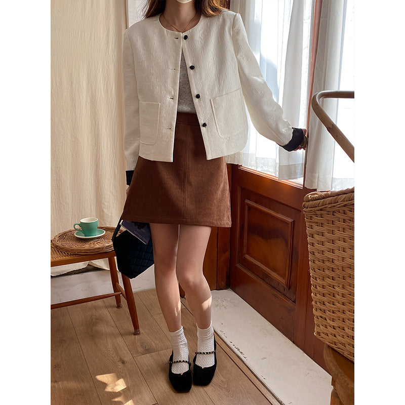 Julia | Chic And Modern Women's Short Blazer