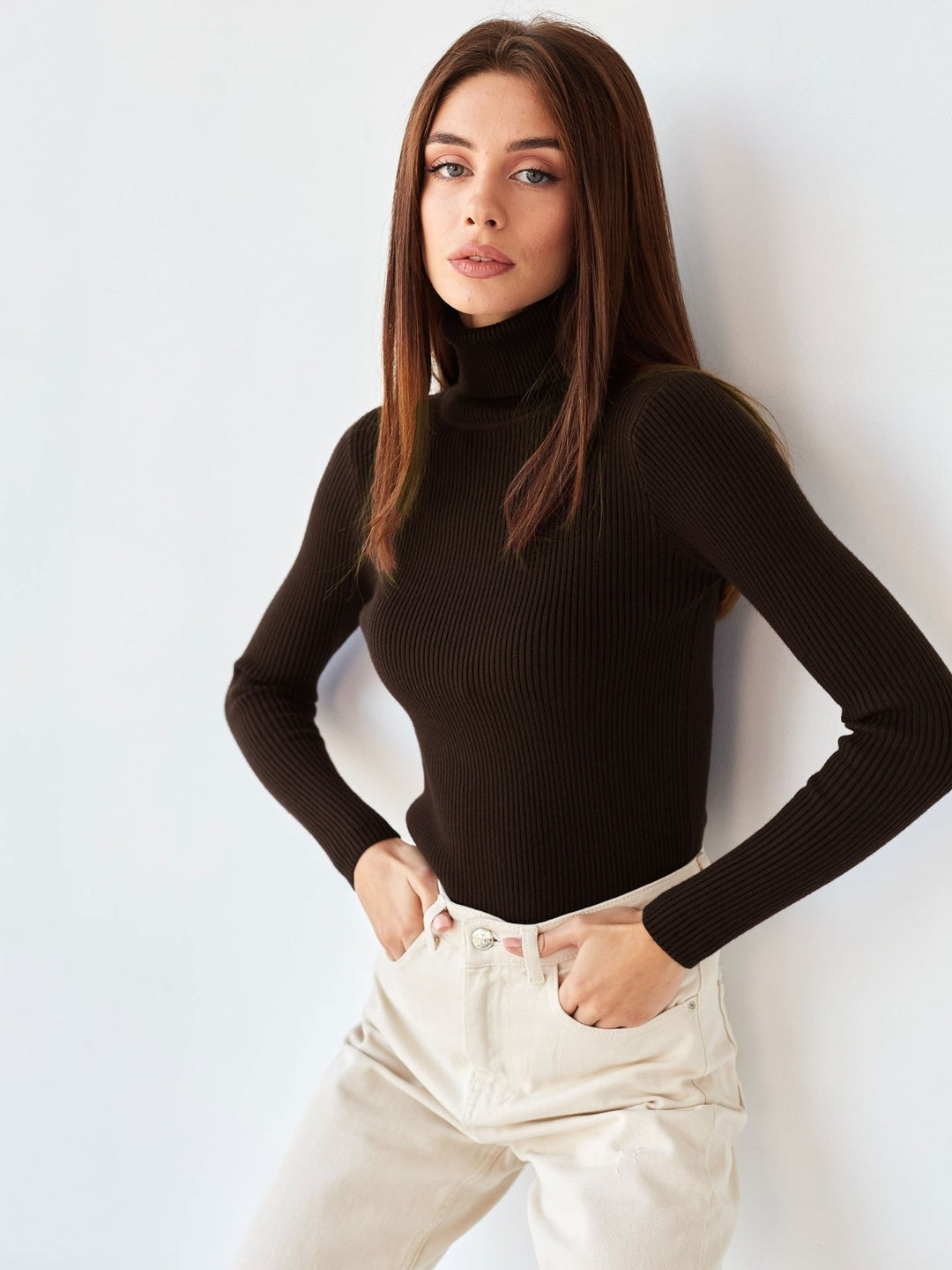 Jade | Classic Turtleneck Sweater – Versatile Cotton Style for Women