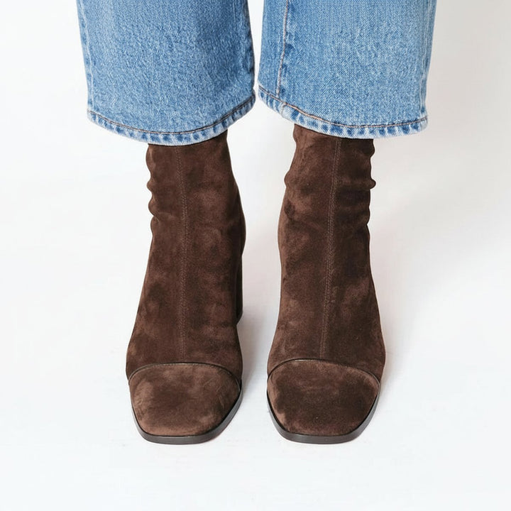 Nova | Moderne Veloursleder-Ankle-Boots mit eckiger Zehenpartie